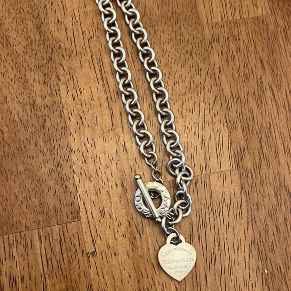 Tiffany and co return to Tiffany heart toggle necklace - Picture 1 of 7